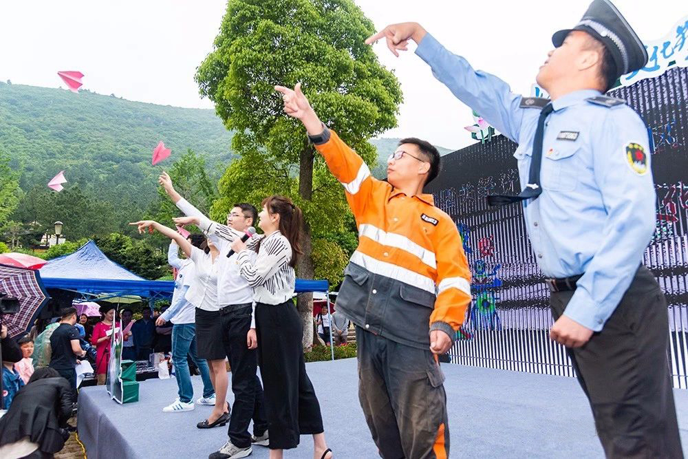蘇州通錦應(yīng)邀參加高新區(qū)“我要廉、我要臉”百人廉潔文化宣傳活動