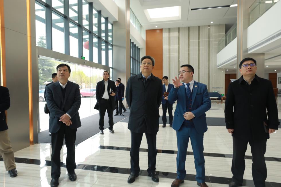 蘇州高新區(qū)黨工委書記、區(qū)長吳新明書記、王牟、黃鋒主任一行調(diào)研通錦